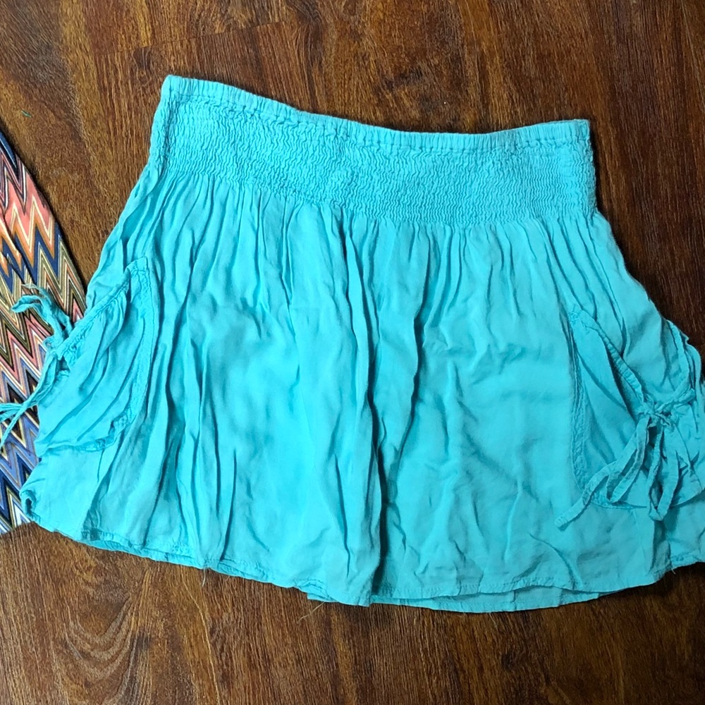 Aqua flouncy skirt with pockets